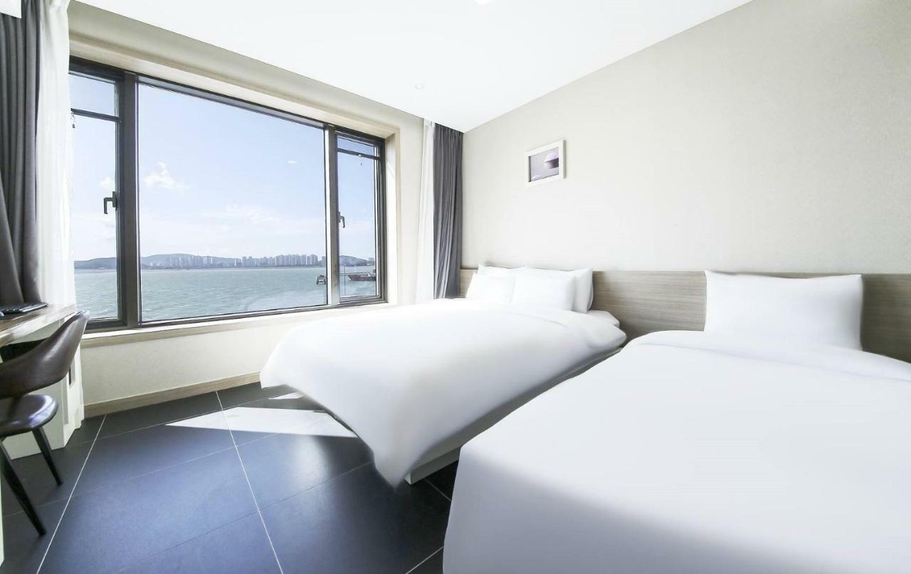 Incheon Blue Marine Hotel Exteriör bild